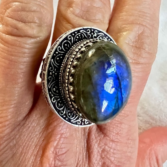 925 OMG INSANE! Blue Flash Labradorite Ornate High Profile Ring 7 - Picture 1 of 12